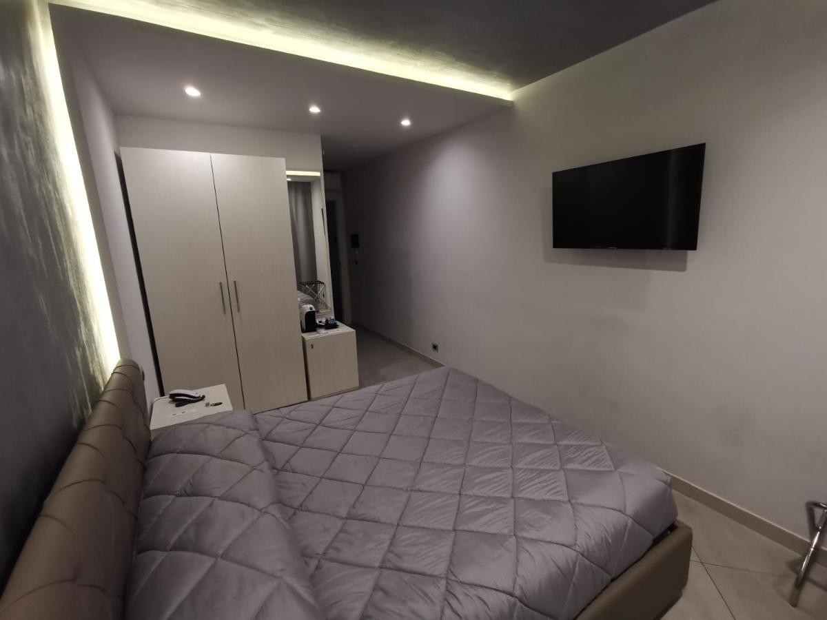 ريندي B&B Rossini Luxury المظهر الخارجي الصورة