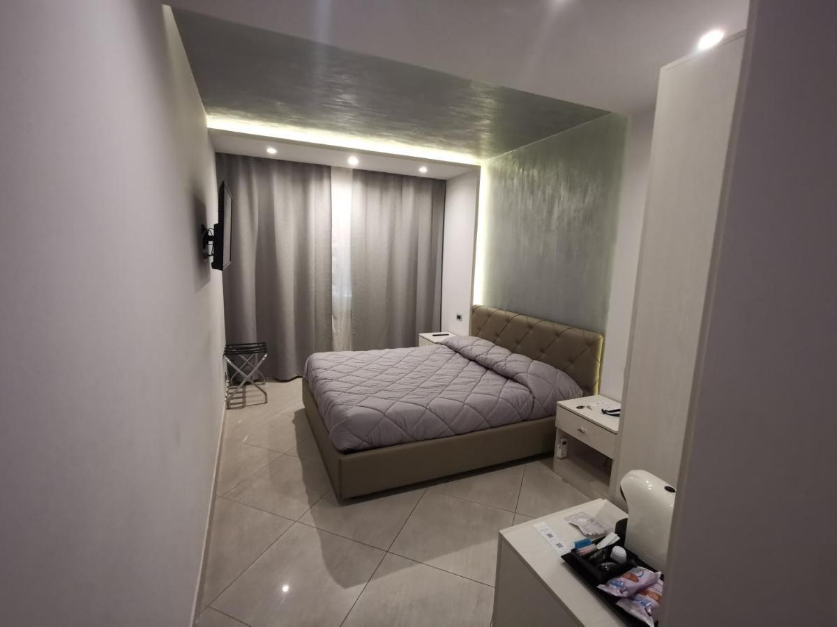 ريندي B&B Rossini Luxury المظهر الخارجي الصورة