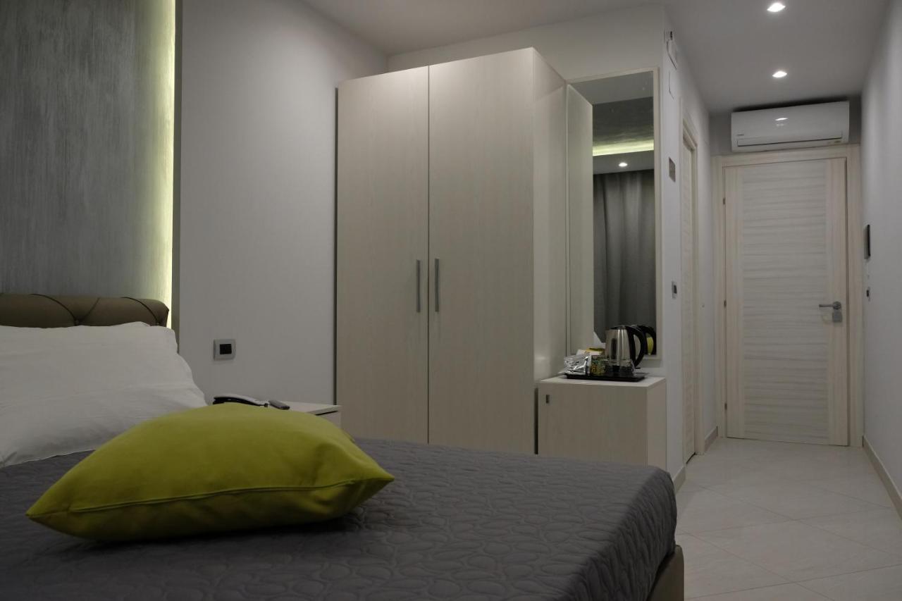 ريندي B&B Rossini Luxury المظهر الخارجي الصورة